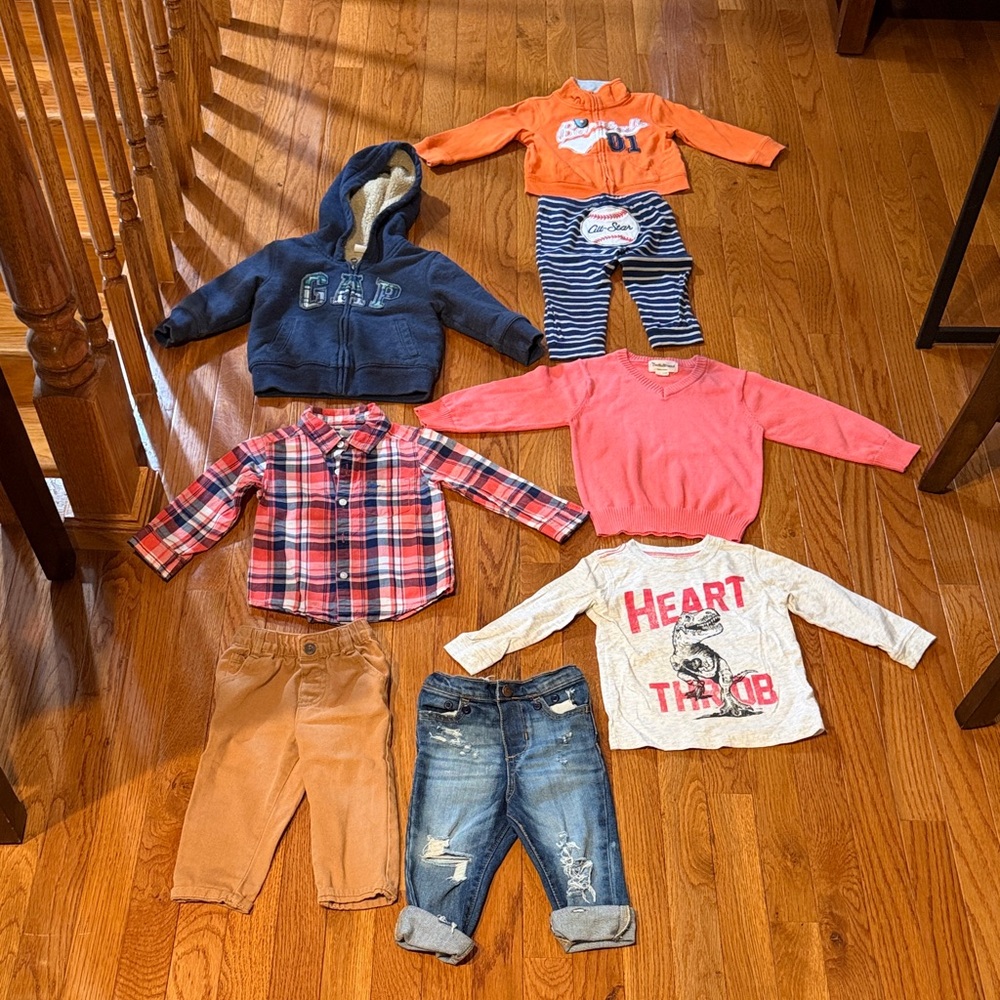 18M Toddler Boy Bundle– Gap Hoodie, Baseball set, Pants & Shirts (8 total pieces